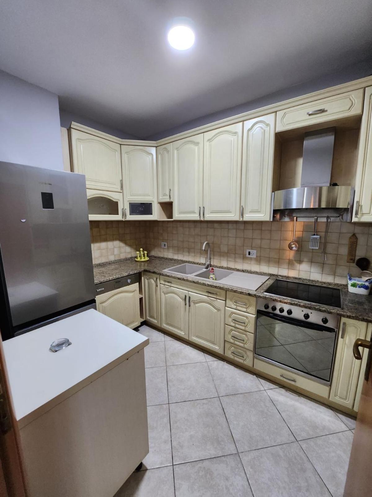 Apartmán Sky Dwelling Tirana Exteriér fotografie